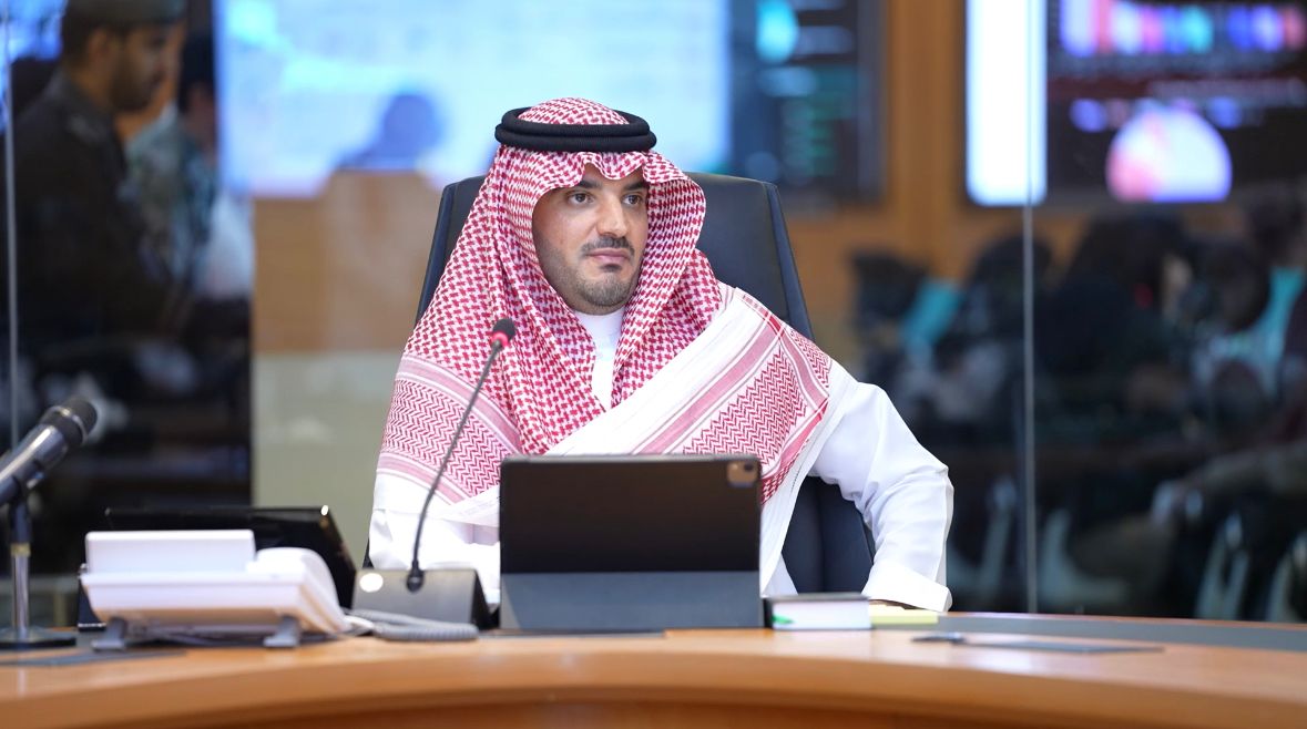 📹 الأمير عبدالعزيز بن سعود : الحملة الأمنية لمكافحة المخدرات تحظى بإشراف ومتابعة لحظية من سمو ولي العهد حفظه الله ، وهي مستمرة حتى تحقق أهدافها .
