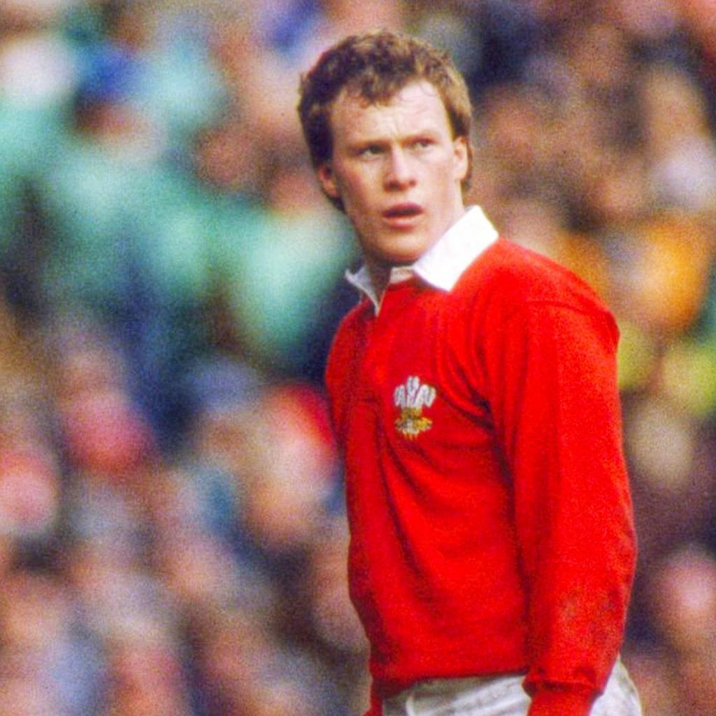 "I've 𝐧𝐞𝐯𝐞𝐫 seen a kick like this one!" 💣 Watch Paul Thorburn's 'monster kick' for Wales against Scotland in 1986. #GuinnessSixNations | Welsh Rugby Union 🏴