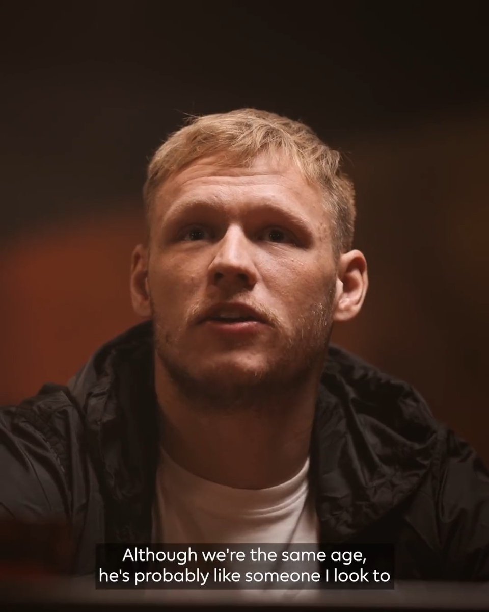 Who from Arsenal's #PL rivals does Aaron look up to? 🤔 Watch the latest episode of #BehindTheGame to find out! Budweiser Football | 🔗