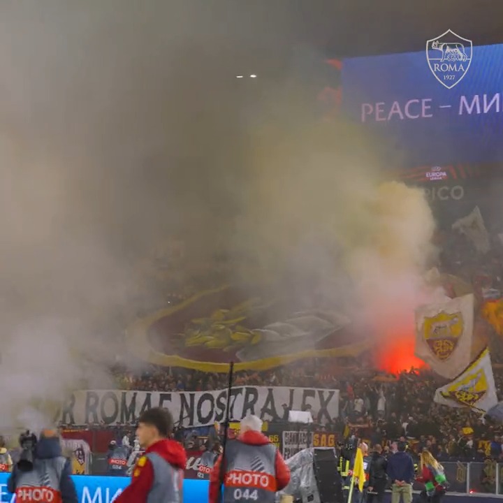 ๐๏ธ๐ฅ ROMA ROMA ROMA! ๐โค๏ธ #ASRoma #UEL