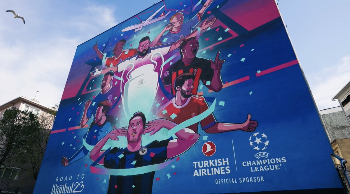 โ๏ธ๐ The journey to glory is painted on the walls of Istanbul! These murals capture the soul of Istanbul as we host the UEFA UEFA Champions League Final. As Manchester City and Inter โญโญ set their sights on the trophy, let's celebrate this journey together! #TurkishAirlines #RoadToIstanbul