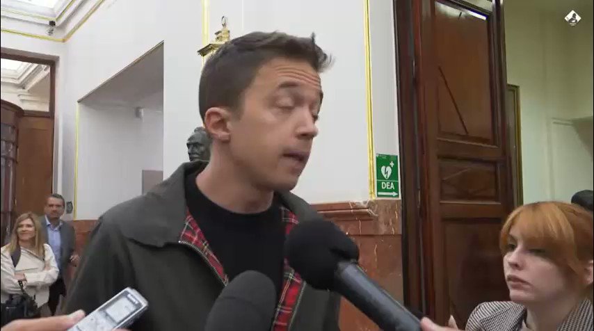 Desokupa es un grupo escuadrista. Contra las camisas negras: