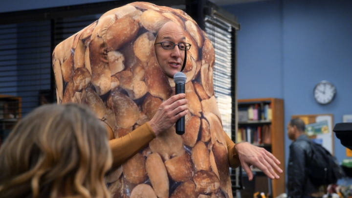The Dean drops bars Watch Community on Netflix