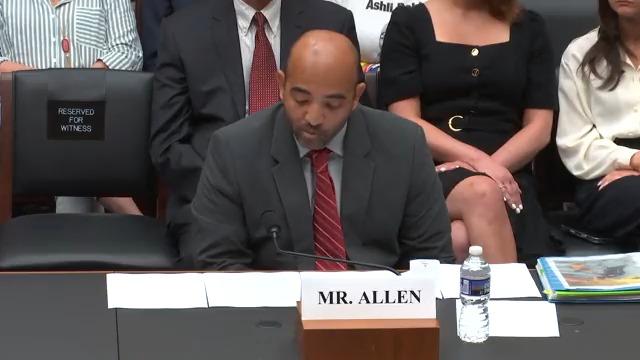 Marcus Allen bravely served our country overseas in the armed services and has been suspended without pay for OVER a year by the FBI for "disloyalty." Listen to his powerful testimony ⬇️