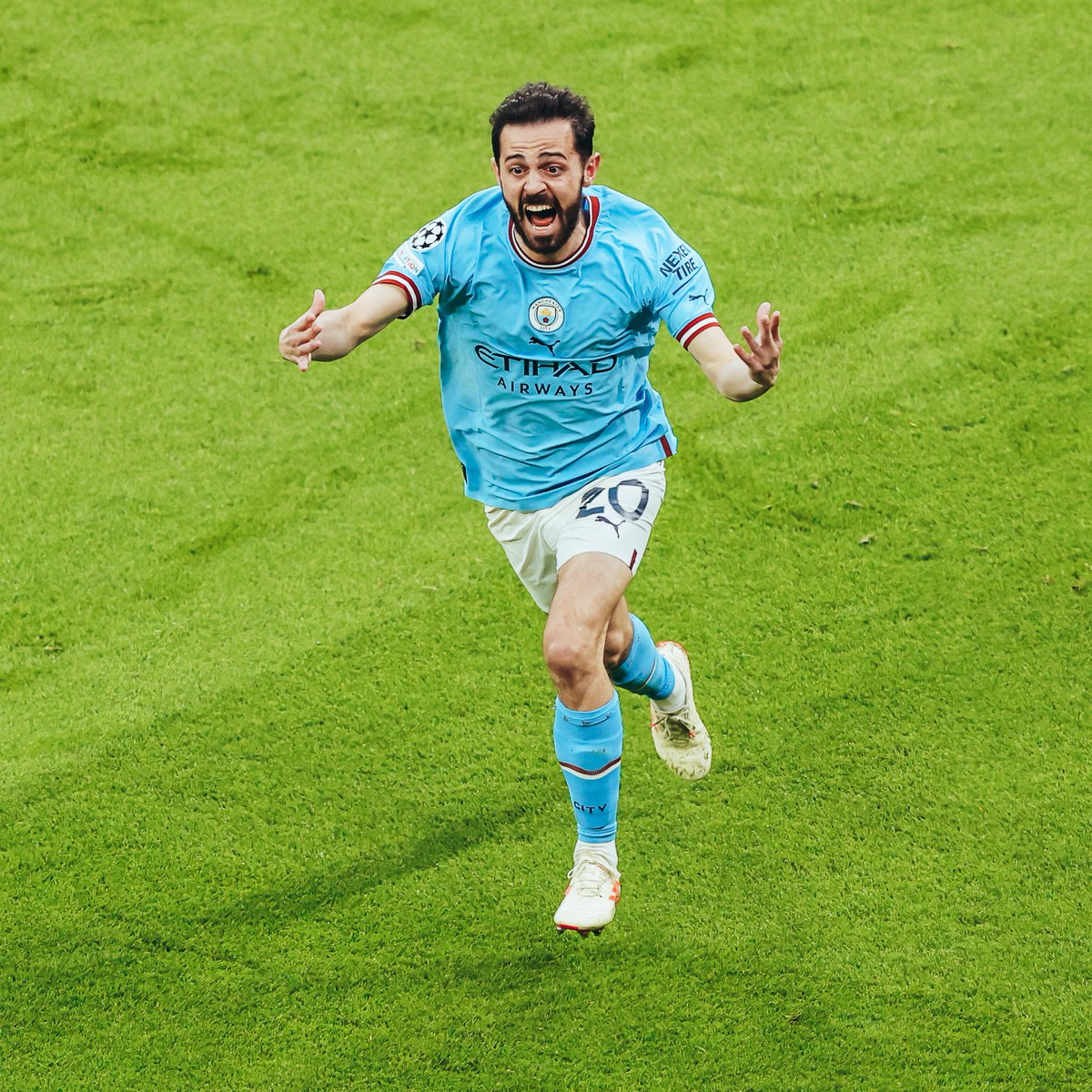 BERNARDOOOOOO 🌟 Bernardo Silva with our first of the night! 💪