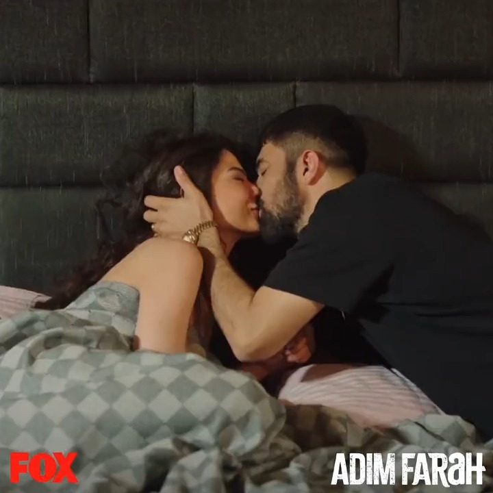 Yüzükler de takıldı 😍 💍 #AdımFarah yeni bölümüyle her Çarşamba #FOX’ta.✨ @foxturkiye