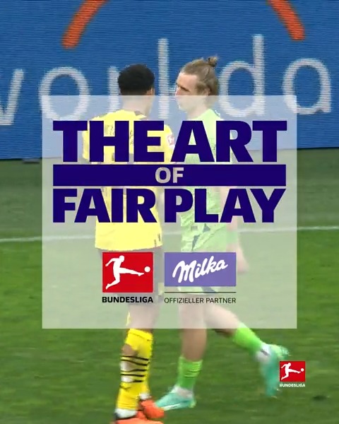 Auch wenn auf den Plätzen um jeden Ball gekämpft wird: #BLFairplay geht immer vor! ❤