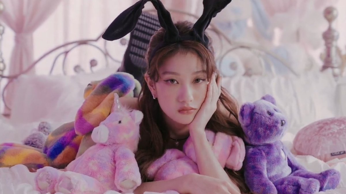 fromis_9 (프로미스나인) 1st Album [Unlock My World] 2023.06.05 6PM(KST) ❓ #reality Mood Film #이서연 #LeeSeoYeon #fromis_9 #프로미스나인 #Unlock_My_World #menow
