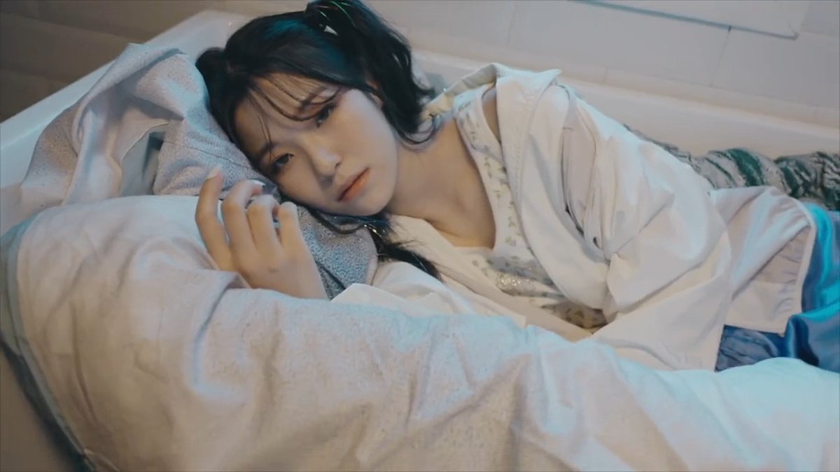 fromis_9 (프로미스나인) 1st Album [Unlock My World] 2023.06.05 6PM(KST) ❓ #reality Mood Film #백지헌 #BaekJiHeon #fromis_9 #프로미스나인 #Unlock_My_World #menow