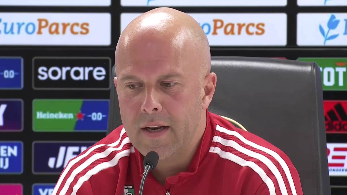 🚨Arne Slot 𝐑𝐄𝐅𝐔𝐒𝐄𝐃 to answer questions about his future regarding Tottenham Hotspur: 🗣️“The next step will not be another club in Holland. I have always said the best league in the world is the Premier League.” 📺[@FootballDaily] #THFC | #COYS
