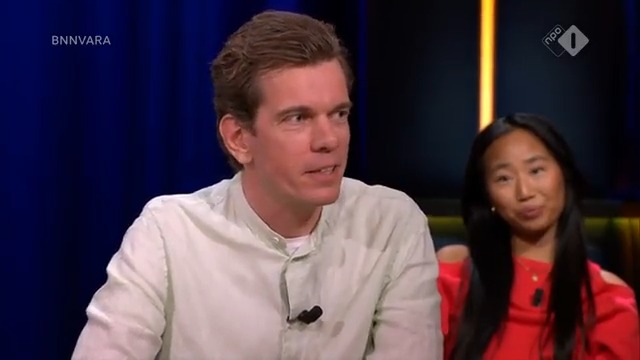 Binnen vijf jaar spaarde Vincent Kouters met een modaal inkomen, kinderen en een koophuis een ton bij elkaar. “Het begon met een uit de pot gerukt doel: ik wilde tonnair worden.” #Op1 #BNNVARA