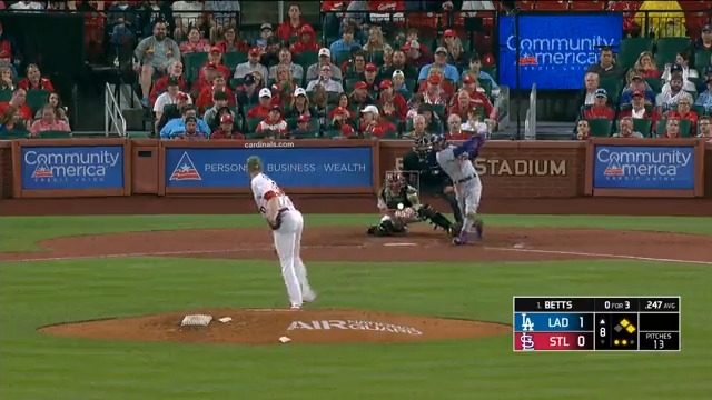 .@MookieBetts stretches the Los Angeles Dodgers lead in the 8th.