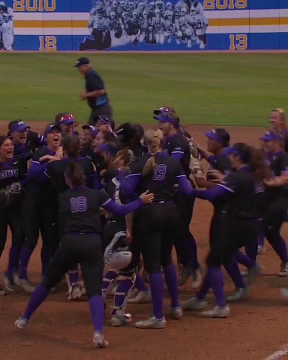 GRAND CANYON UPSETS NO. 2 UCLA‼️ Macee Barnes comes up with two clutch catches to give GCU Softball its first-ever NCAA tournament victory 👏