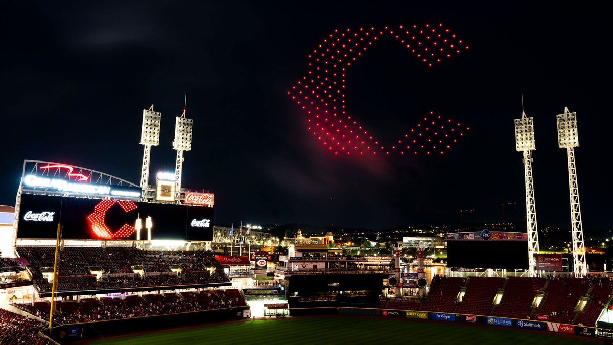 Lighting up the sky with drones and fireworks in honor of the Reds’ first #CityConnect Friday.