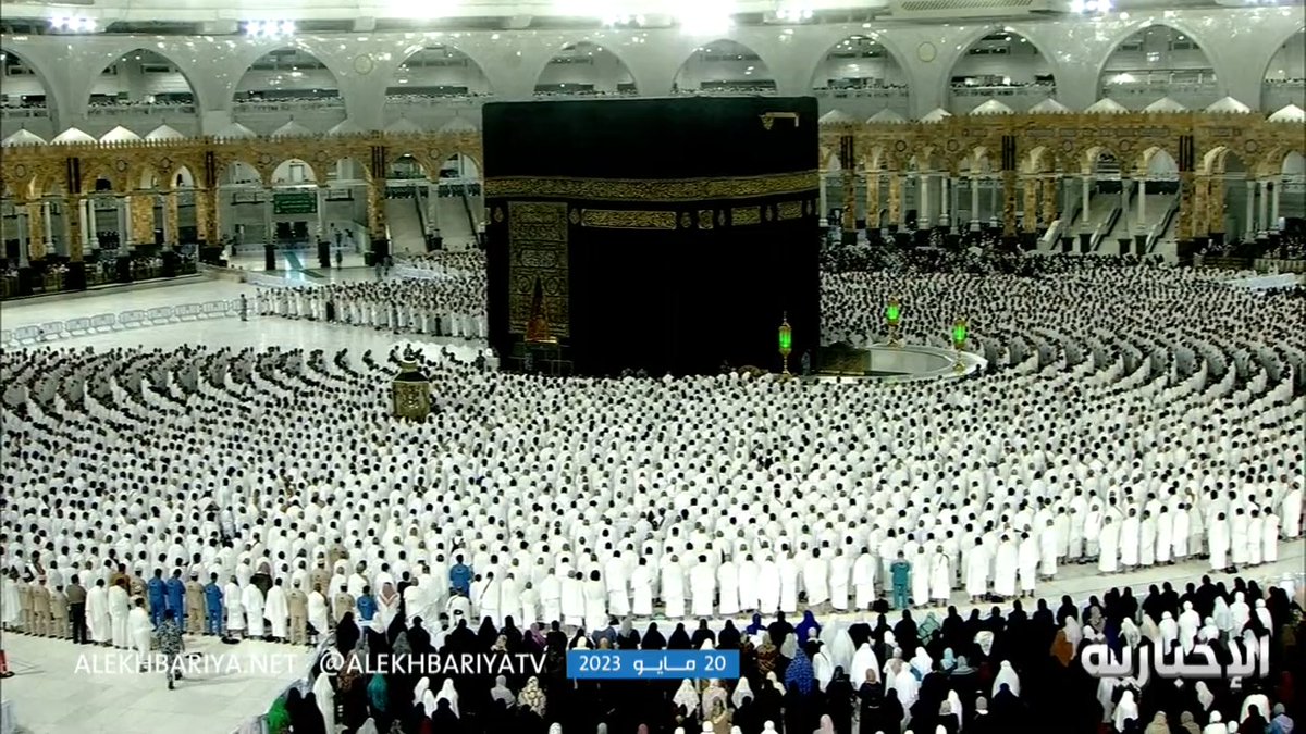 في سكينة وطمأنينة .. تلاوة شجية خلال أداء صلاة الفجر في الحرم المكي بصوت الشيخ عبد الله الجهني . -