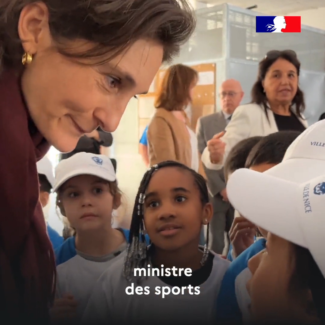 C’était il y a 1 an 🕯️ 365 jours qui ont été plus exigeants encore que prévu. La voix-off : celle de mon discours de passation. J’avais un peu d’émotion 😅 mais mes convictions restent les mêmes. Notre pari commun : mettre le sport au 💙 de la société.
