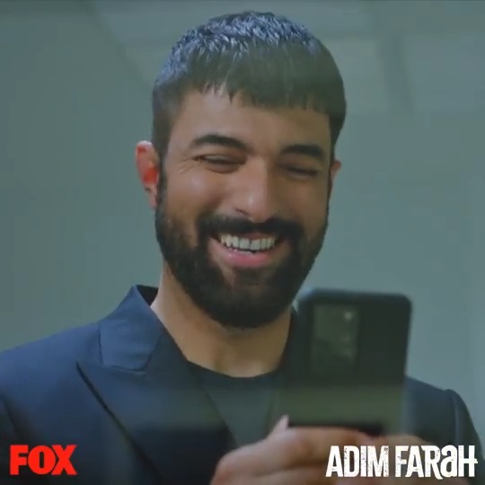 Lekesiz ailesinin güzelliği karşısında kalbimizi bıraktık🥰 #AdımFarah yeni bölümüyle her Çarşamba #FOX’ta.✨ @foxturkiye