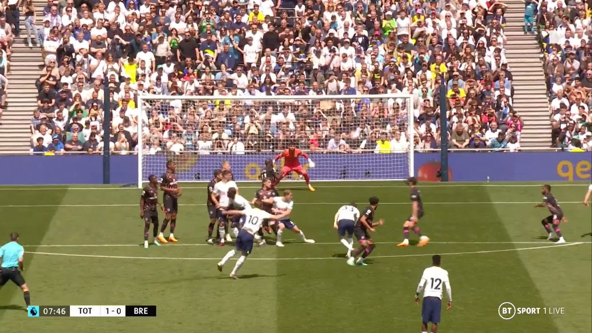 Harry Kane with a rocket 🚀 Simply sensational free-kick from the Spurs skipper opens the score!