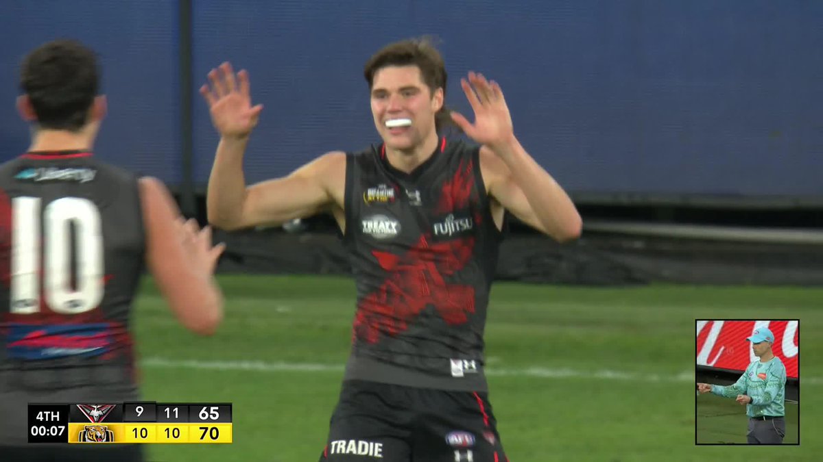 PUT IT ON REPEAT BOMBERS FANS. SAM DURHAM KICKS THE MATCHWINNER. #AFLDonsTigers | #AFLDeadly