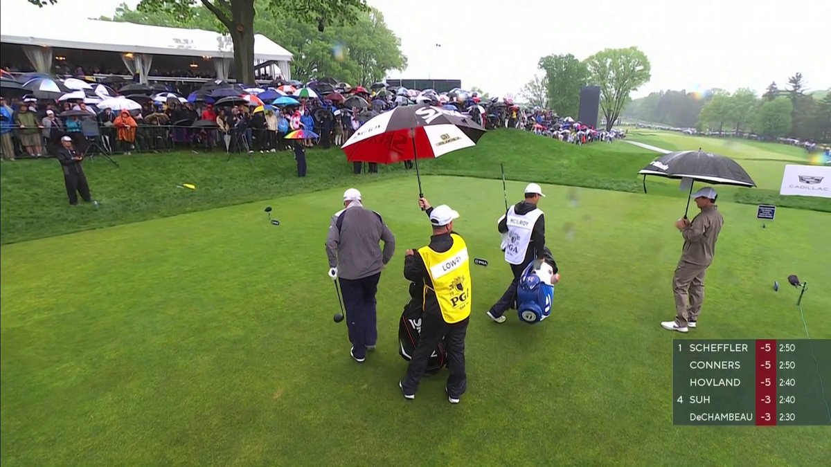 Roy McIlroy and Sean Lowry on the tee box 👀🤣