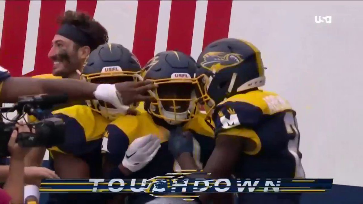 OMG!!! A 109-YARD TOUCHDOWN FOR D.Dillon✖️🦍 💨 🎥: USA Network