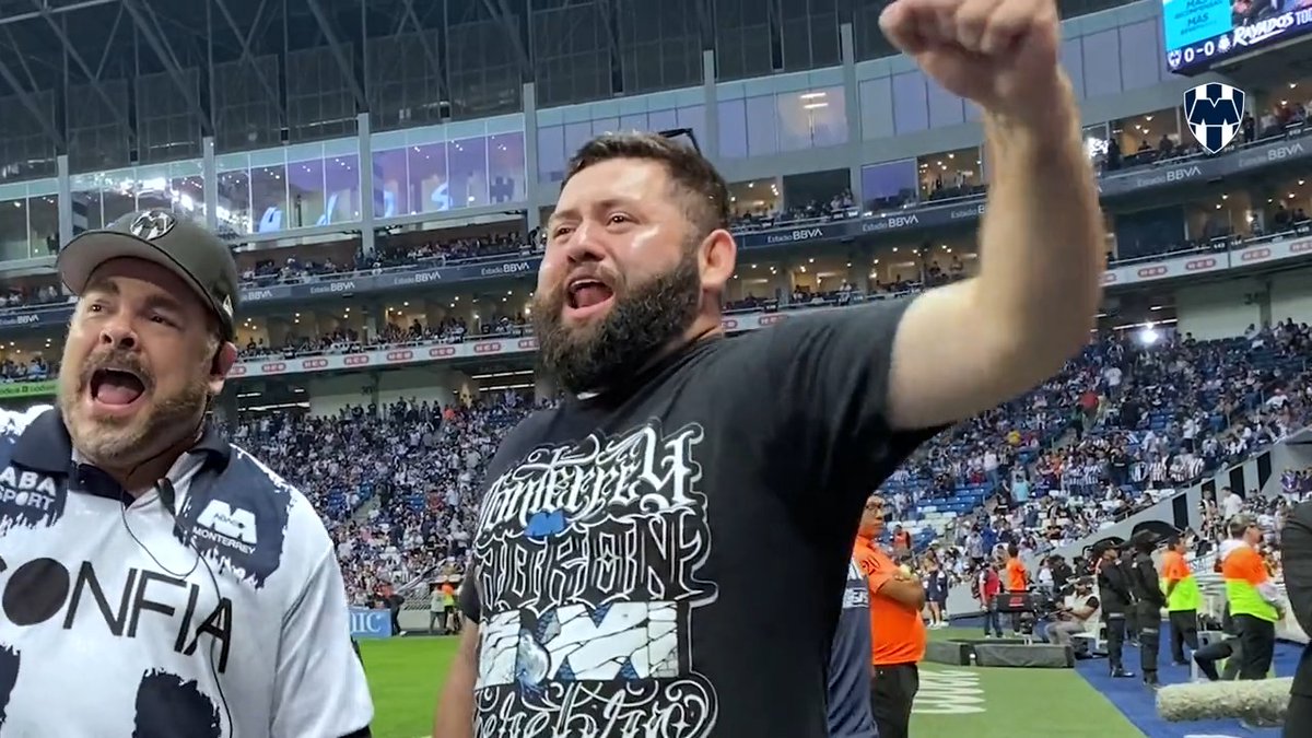 A ti te estamos hablando, Rayado de corazón...💙 Hoy saltaremos a la cancha a dar lo mejor de nosotros, así como tú lo haces en la tribuna siempre... 🇫🇮 #TodoMonterrey UNIDO. 👊🏼🔥