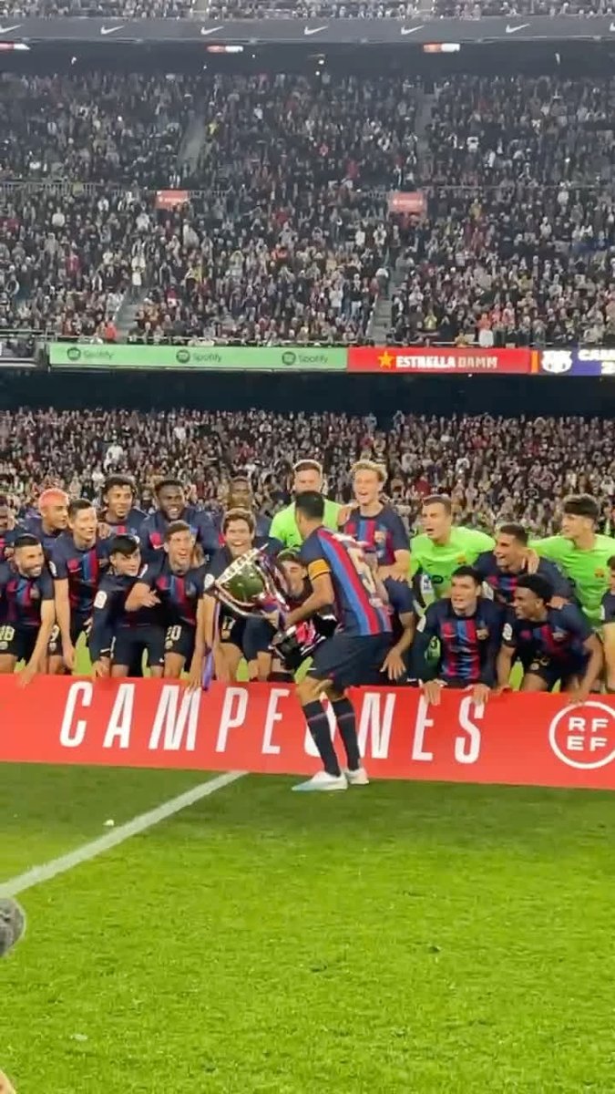 LIFT IT HIGH, CAPTAIN! 🏆💙❤️