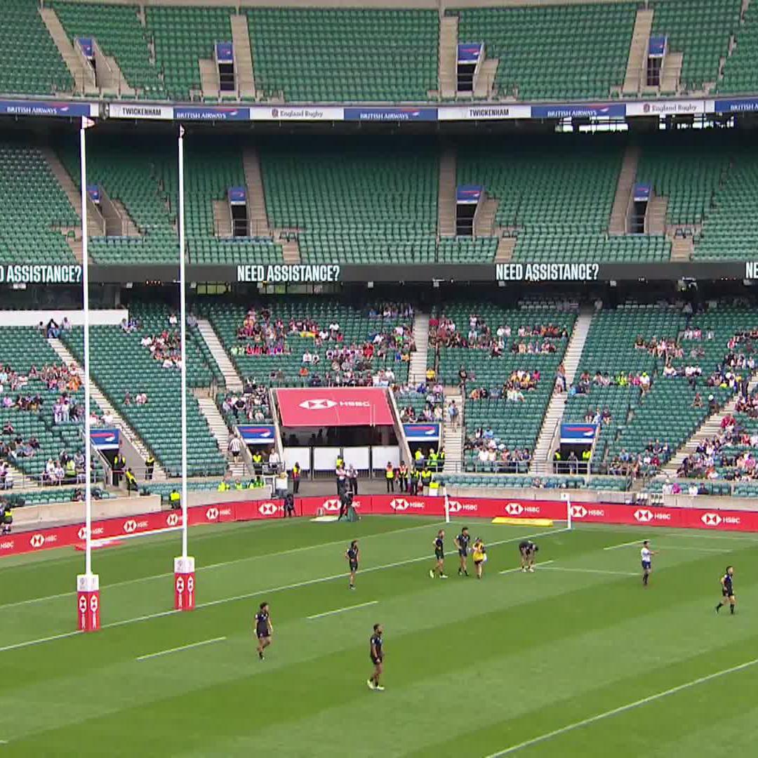 What just happened?! France run out of time to take the kick and New Zealand head to the semi-finals! #HSBC7s | #London7s