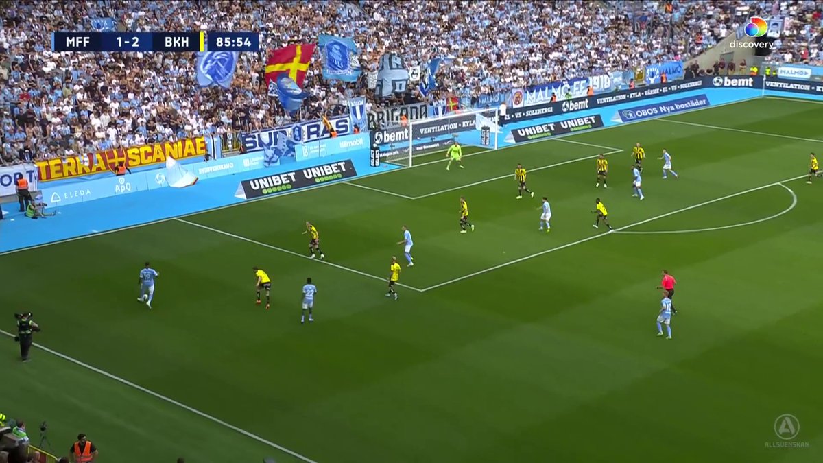 Malmö kvitterar mot Häcken efter att gästernas Johan Hammar styr in bollen i eget mål, 2-2! Se matchen på