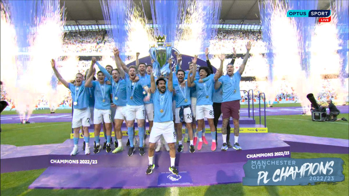 Kasih ucapan selamat dulu es untuk juara Premier League musim ini.. 🔵💙