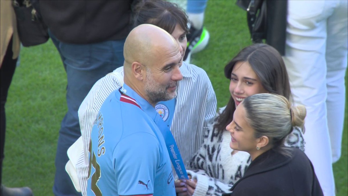 🗣️ "I think he is the greatest ever!" Jamie Redknapp believes Pep Guardiola is the greatest football manager of all time