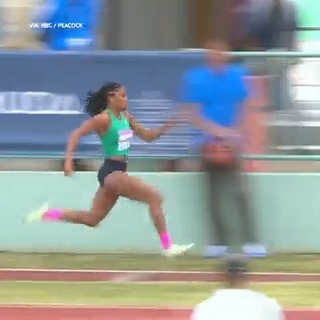 Tara Davis-Woodhall wins it on her FINAL JUMP! tara davis woodhall 7.11m (23-4)