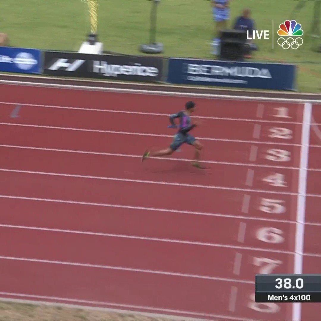 🇺🇸Team USA get the stick around...so that's a win Christian Coleman➡️Kendal Williams➡️Josephus Lyles➡️Terrance Laird