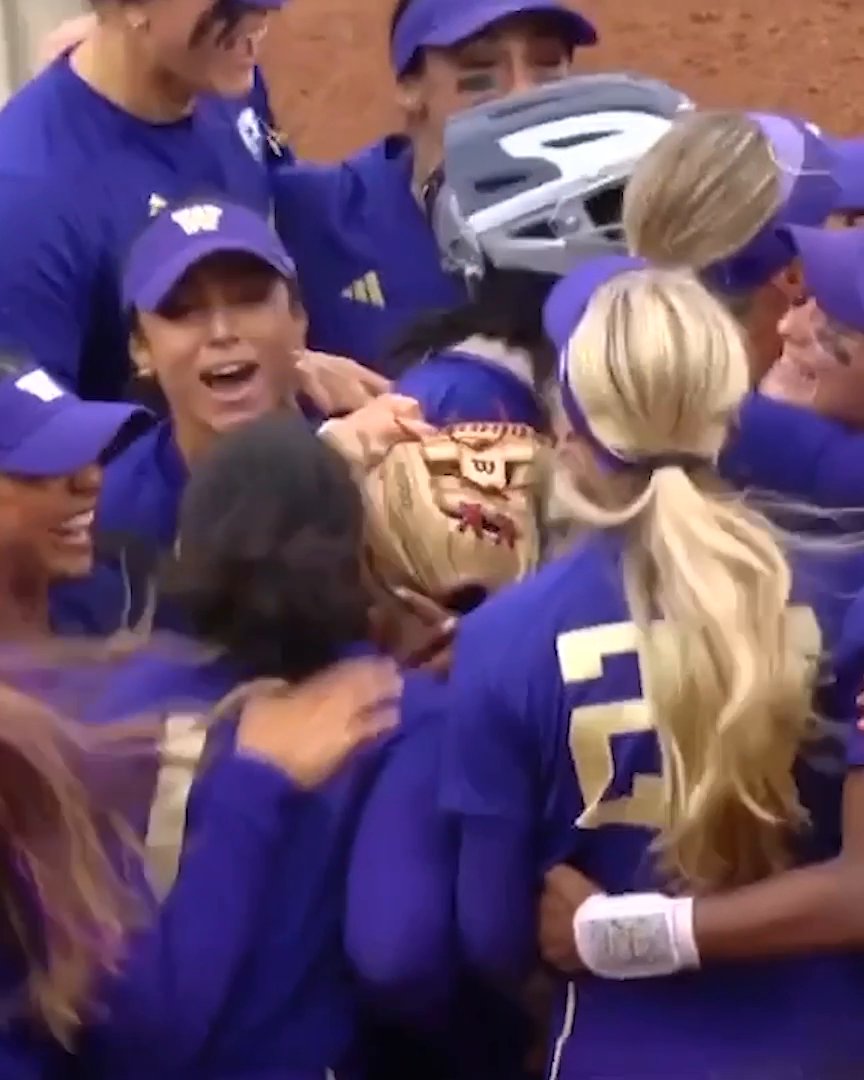 EPIC COMEBACK BY WASHINGTON‼️ Down 6-0, the Huskies score SEVEN in the final inning to advance to the Super Regionals!