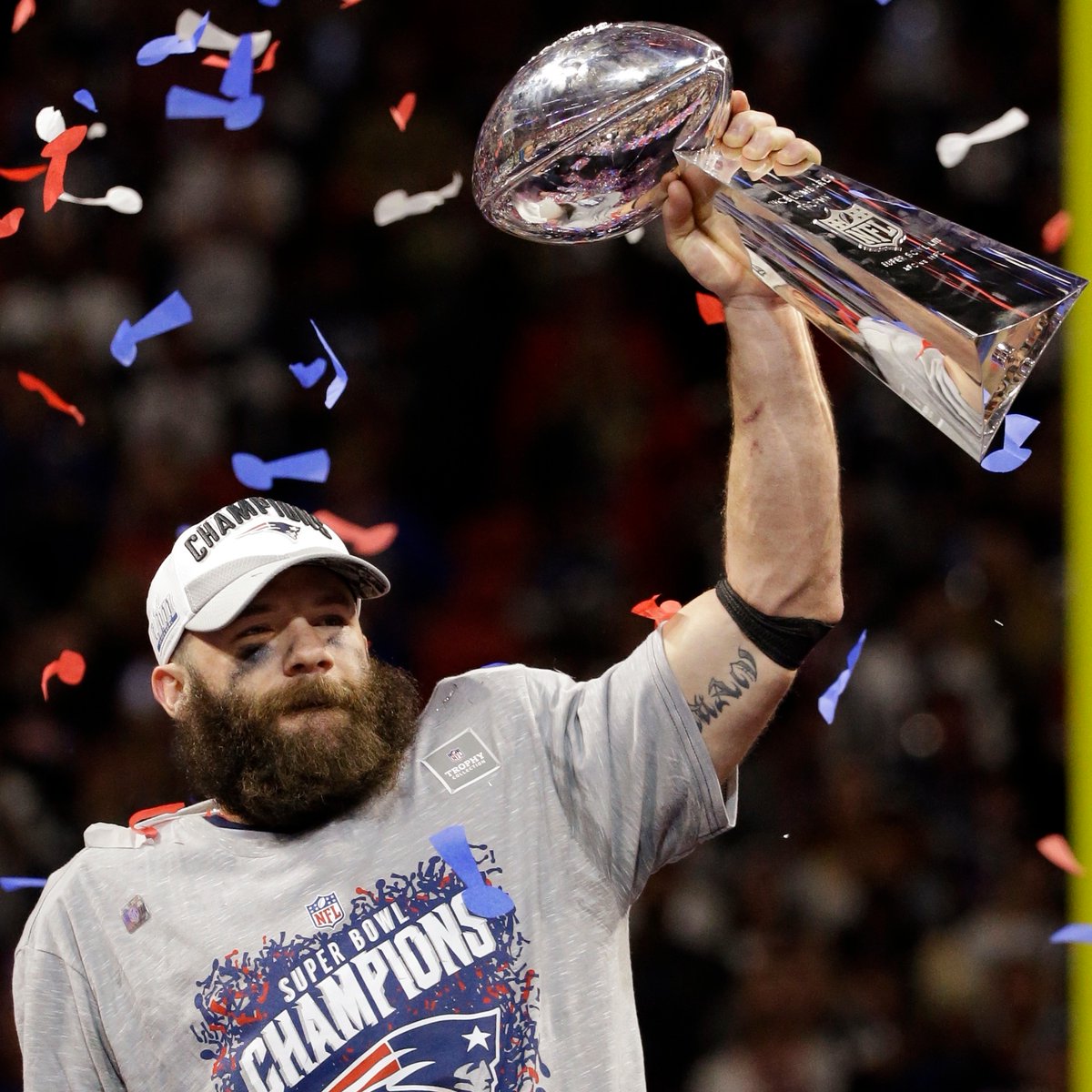 .Julian Edelman made plays when it mattered most. HBD to the 3x Super Bowl champ! 🎂 (via NFL Legacy)