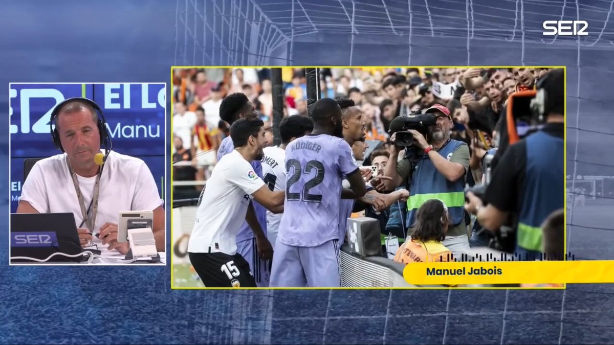 A los otros negros del RM no se les insulta. ¿Un negro tiene que portarse como a ti te gusta para evitar que seas racista? ¿La responsabilidad del delito es de la víctima? ¿Vinicius mal porque saca el racista que llevas dentro y Alaba bien porque lo calma?