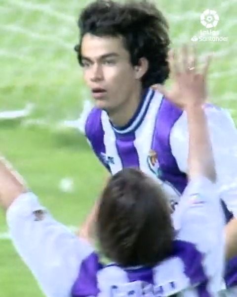 Y 𝐊𝐚𝐯𝐢𝐞𝐝𝐞𝐬 hizo 𝐦𝐚𝐠𝐢𝐚. 🔙✨ 🤍💜 Real Valladolid C.F. 💜🤍 #RealValladolidBarça #LaLigaSantander