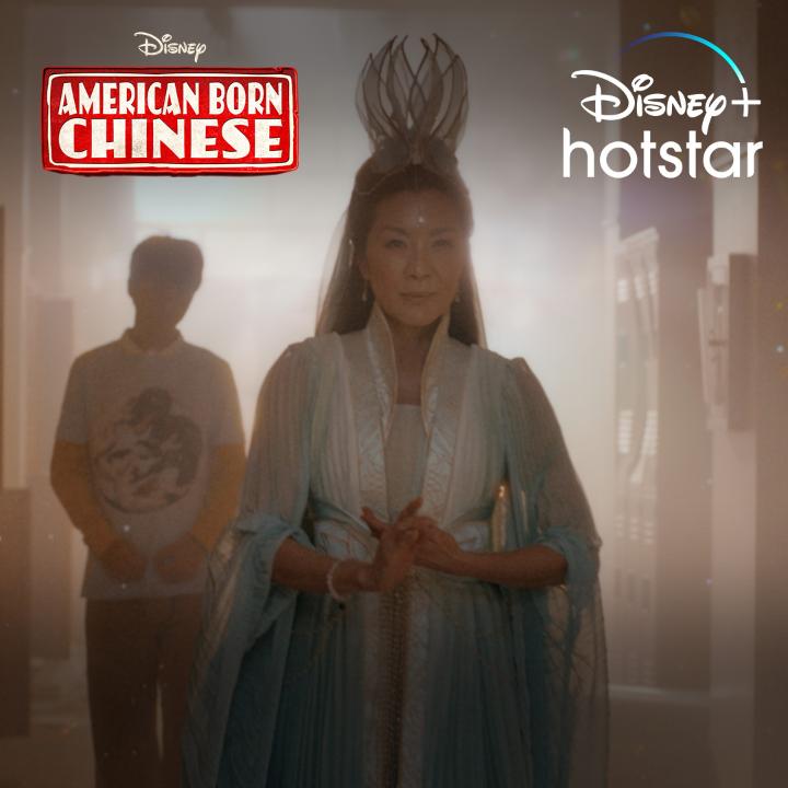 Berawal dari kelas matematika 📕 berubah menjadi peperangan mitologis. ✨ Eksklusif di #DisneyPlusHotstarID, streaming serial original #AmericanBornChinese 24 Mei.