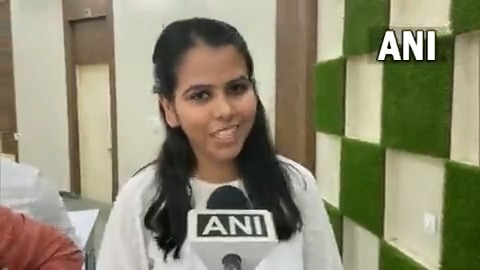 #WATCH | Ishita Kishore, who has secured 1st rank in UPSC 2022 exam, says, "One has to be disciplined and sincere to be able to achieve this."
