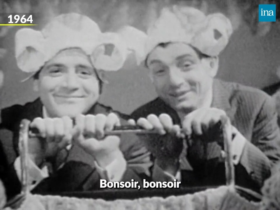 1964, Jean Yanne et Jacques Martin créent "1=3", une émission satirique qui détonne par son style et sa liberté de ton. Après seulement 5 numéros, l'émission est supprimée pour avoir parodié la bataille de Waterloo !