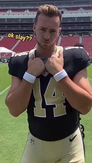 .New Orleans Saints rookie QB Jake might have a future in modeling. 😂
