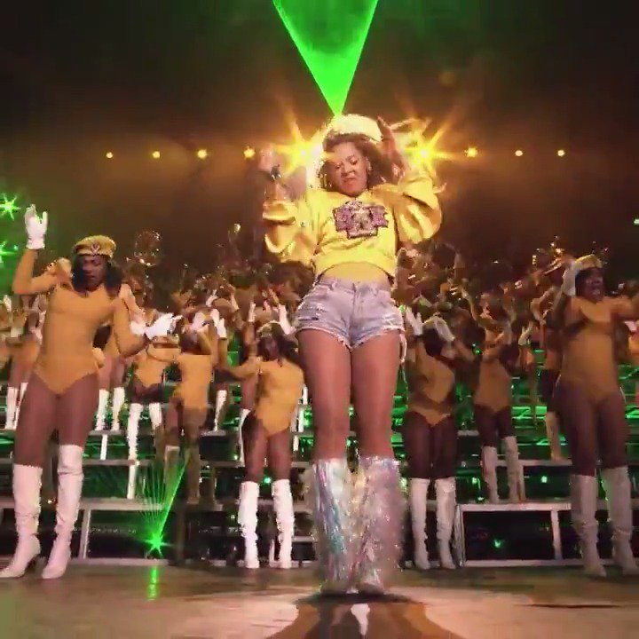 Beyoncé's had me doing this dance everyday at any given moment for 5 years straight actually😭😭😭