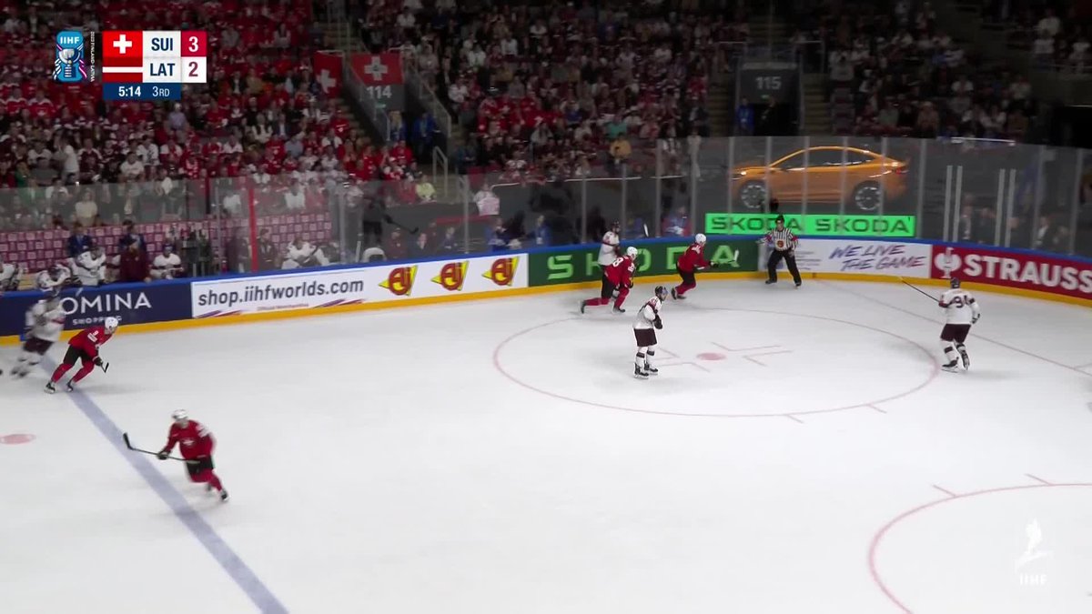 TIE GAME! Kaspars Daugavins comes in to tie things up with 5:04 to go in the 3rd. #IIHFWorlds #SUILAT LV Hokeja federācija