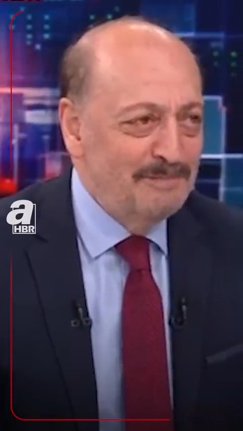 Bakan Bilgin’den muhalefete “milliyetçilik” tepkisi ! Çalışma ve Sosyal Güvenlik Bakanı Vedat Bilgin: Milliyetçilik ‘ben milliyetçiyim’ demekle olmaz. Milliyetçiliğin ilkeleri vardır.