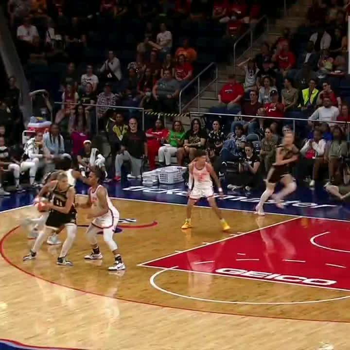 Elena Delle Donne received a Flagrant 1 on this play.