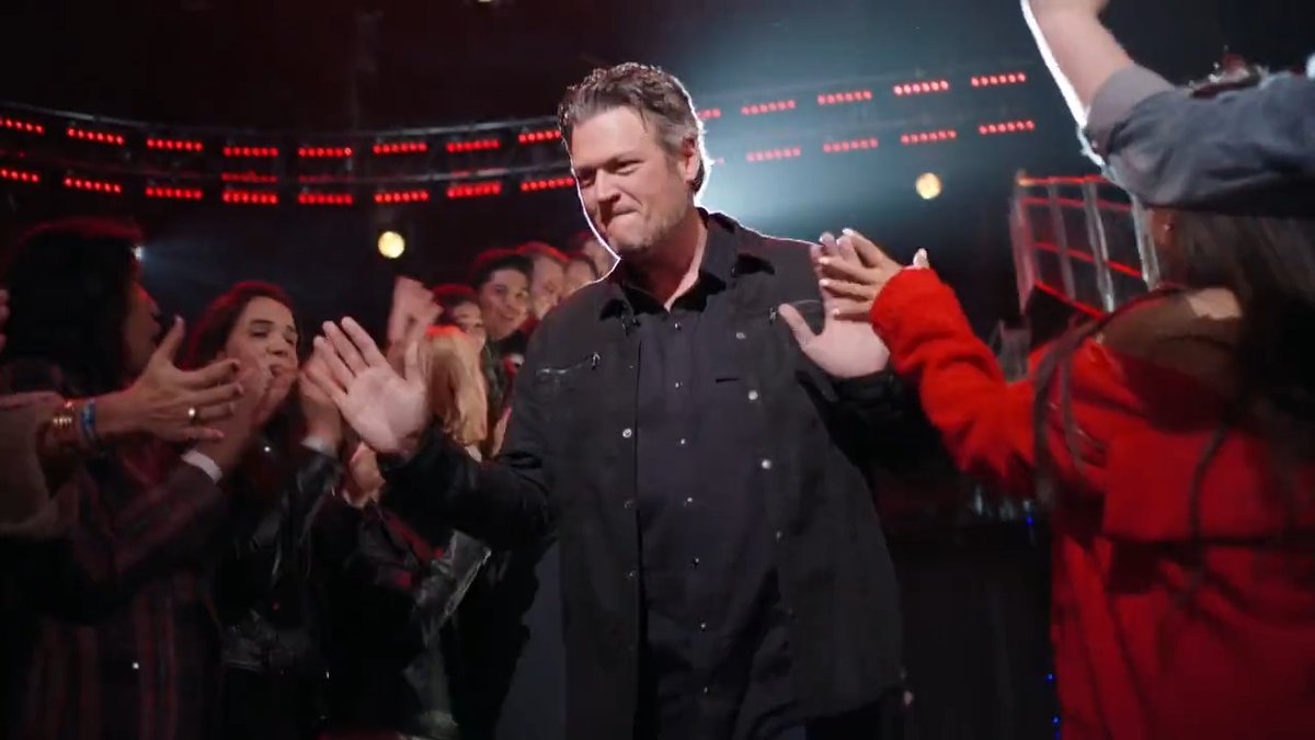 so much love from past Coaches to Blake Shelton 🤍