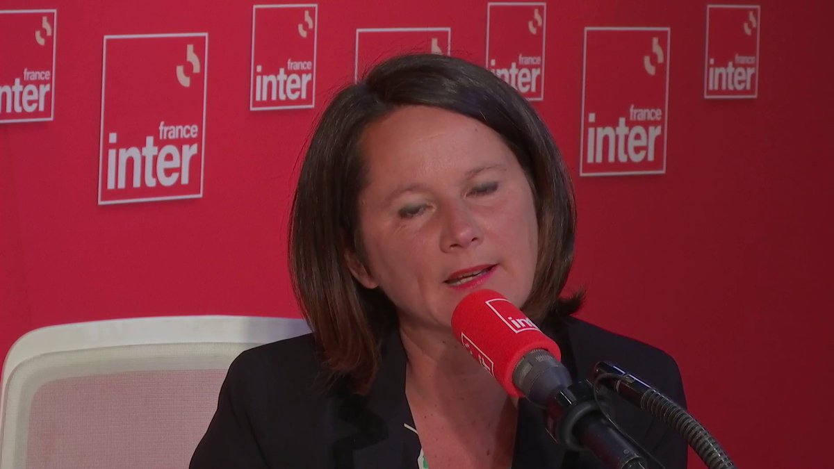 "Je trouve extrêmement dangereux le parallèle entre la France insoumise et l'extrême-droite." La maire socialiste de Nantes Johanna Rolland dénonce "l'instrumentalisation" et le manque de "sérieux" du gouvernement sur le sujet. #le7930inter