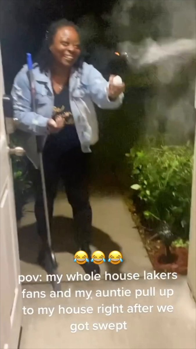 She was too happy after the Nuggets swept the Lakers 😂 (via fg_rahrah/IG)