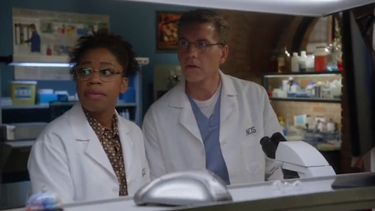 When one member of the team is undercover, everyone is undercover. 😂 #NCIS