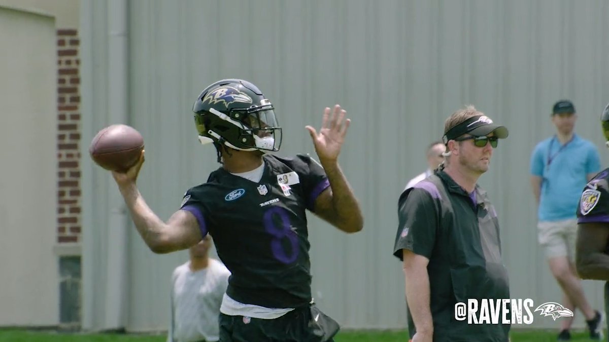 Video: #Ravens QB Lamar Jackson connecting with his new targets, including rookie 1st round pick Zay Flowers.